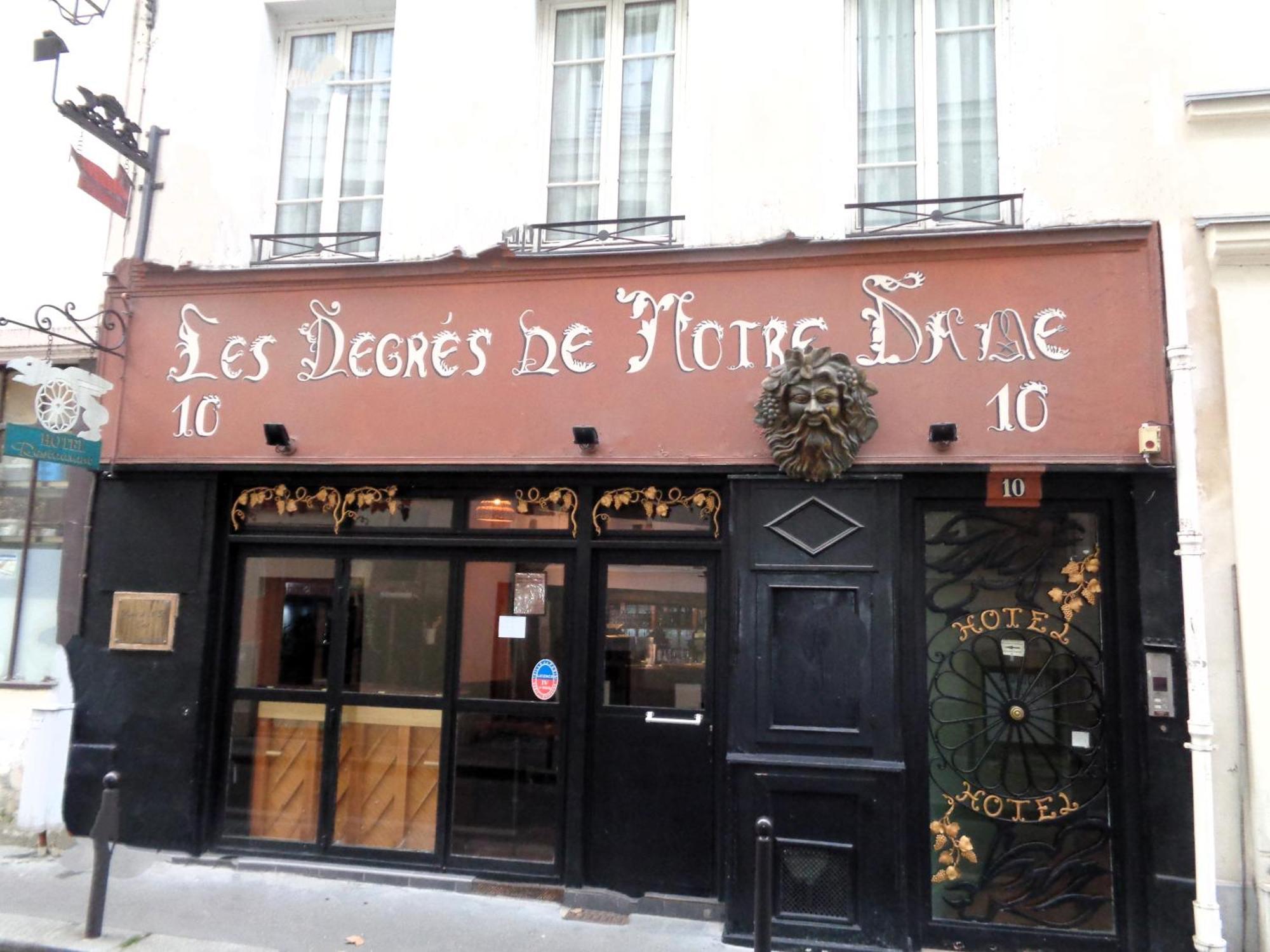 Hotel Les Degres De Notre Dame ปารีส ภายนอก รูปภาพ