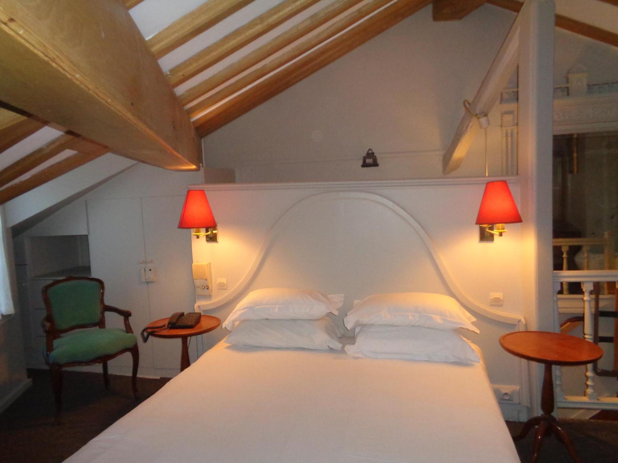 Hotel Les Degres De Notre Dame ปารีส ภายนอก รูปภาพ
