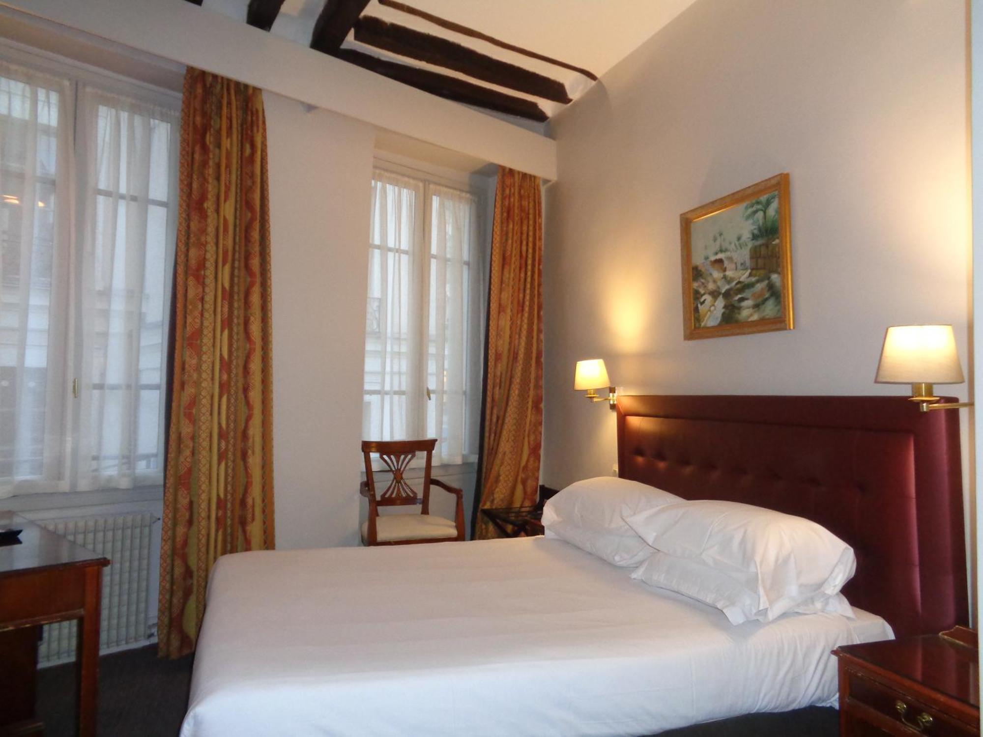 Hotel Les Degres De Notre Dame ปารีส ภายนอก รูปภาพ